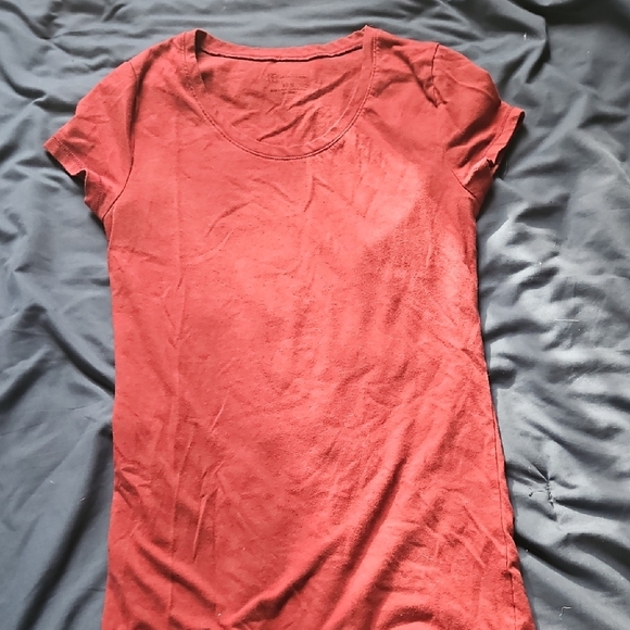 No Boundaries Burgundy Short Sleeve Tee - Picture 1 of 1